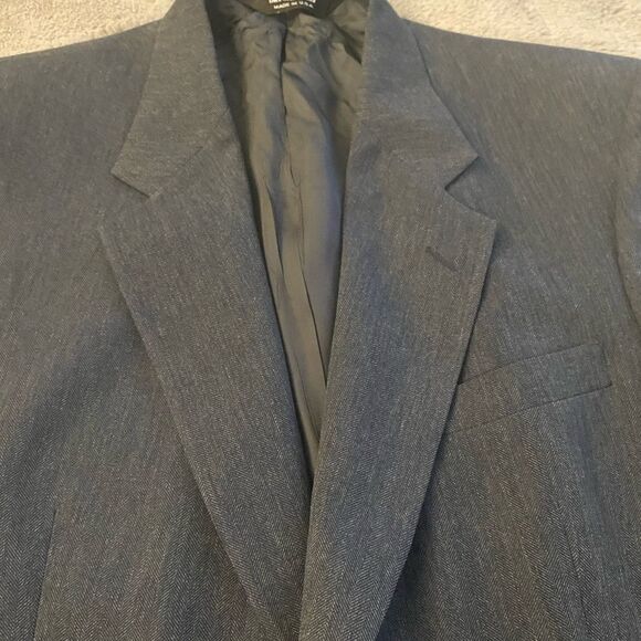 Pierre Cardin man’s suit blazer, 46R - Picture 2 of 8